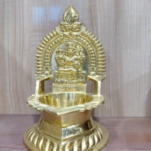 Kamakshi Vilakku