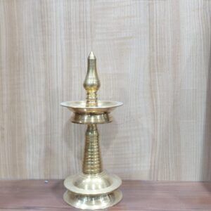 Kuthu Vilakku